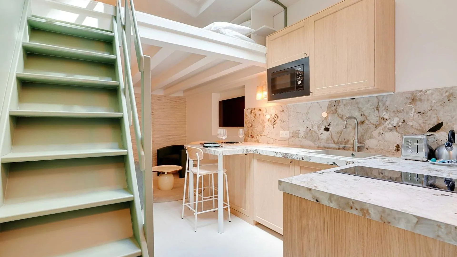 Chic And Cosy Apartment-canal Saint Martin Apartment Paris